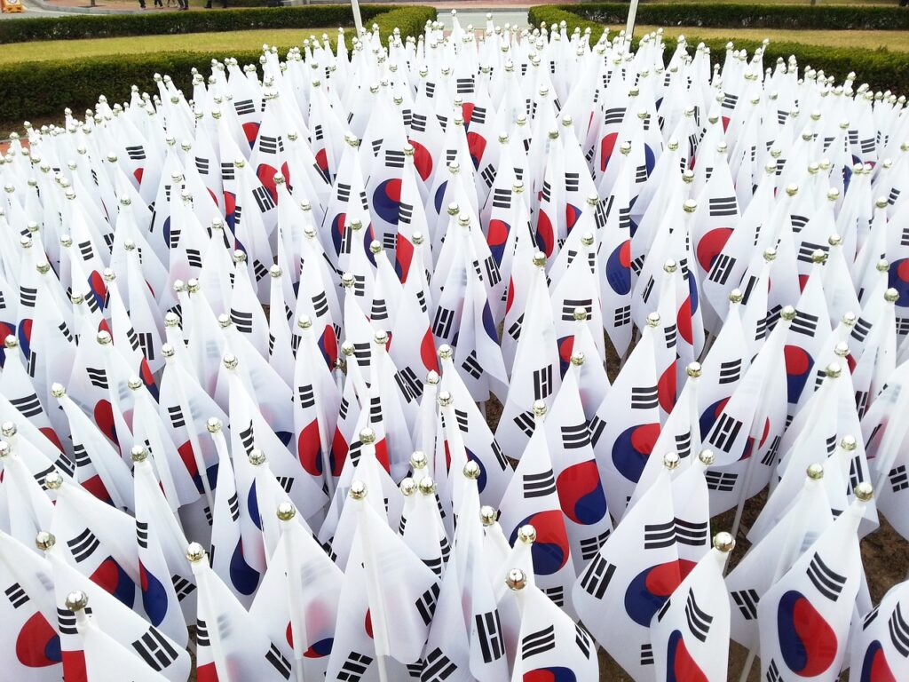 韓国アイドルが愛用する肌毛穴引き締めトナーの効果は？