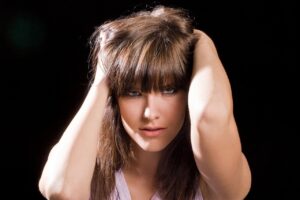 スキンケア後にメイクをする前に何分待つべきか？