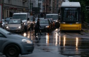ツヤが消える原因はベース工程別にどう異なるのか？
