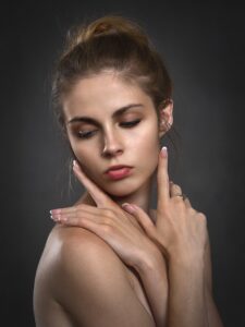 透明感のある肌を実現するための成分は何ですか？